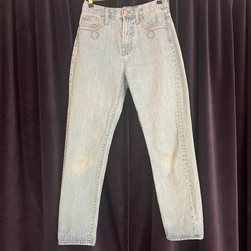 “The perfect vintage jean” Madewell light wash denim jeans